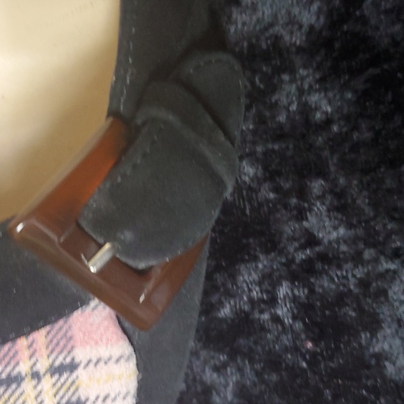 Adorable Italian Taryn Rose black & pink plaid round toe heels. - Picture 7 of 14